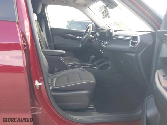 2024 Chevrolet TrailBlazer LS with VIN KL79MMS23RB142892, listed as a IAAI auction lot 40777333 with 5,812 mi miles. Bid and sale history available at carsss.com. Image 5.