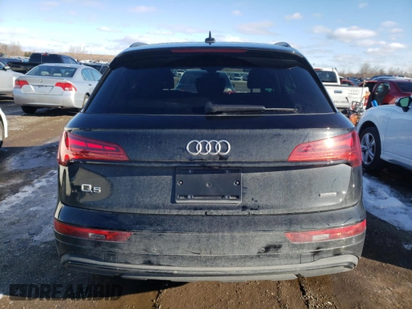 2024 Audi Q5 Komfort with VIN WA1AAAFY0R2077810, listed as a Copart auction lot 83154204 with 14,384 mi miles and Salvage Title. Bid and sale history available at carsss.com. Image 6.