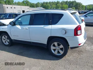 2017 Jeep Compass Sport SE z VIN 1C4NJDBB5HD107025, wystawiony jako IAAI lot #42382265 z przebiegiem Nie podano mil oraz . Historia ofert i sprzedaży dostępna na DreamBid. Obrazek 14.