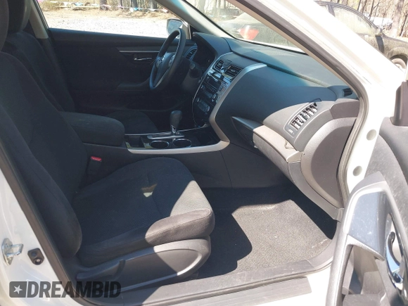 2014 Nissan Altima S with VIN 1N4AL3AP8EN383811, listed as a IAAI auction lot 41897220 with 109,839 mi miles and . Bid and sale history available at DreamBid. Image 5.