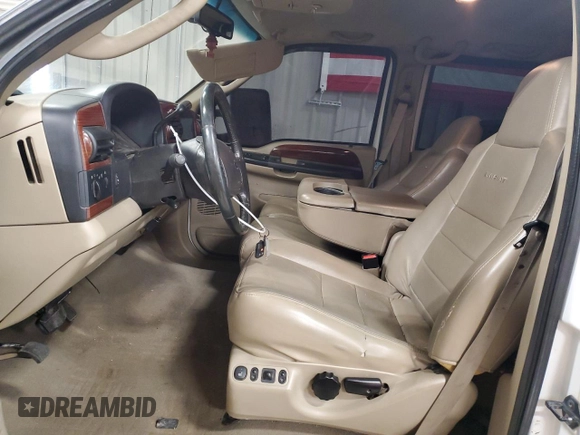 2006 Ford Super Duty F-250 XL with VIN 1FTSW21PX6EA45201, listed as a Copart auction lot 49687615 with 205,807 mi miles and Clean Title. Bid and sale history available at carsss.com. Image 7.