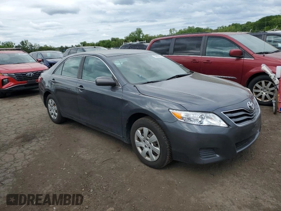 2010 Toyota Camry z VIN 4T1BF3EKXAU046704, wystawiony jako Copart lot #56653825 z przebiegiem 192 691 mil mil oraz Szkoda całkowita • Salvage title. Historia ofert i sprzedaży dostępna na DreamBid. Obrazek 4.