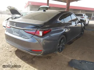 2023 Lexus ES with VIN 58ABA1C13PU028110, listed as a IAAI auction lot 41691624 with 28,108 mi miles. Bid and sale history available at carsss.com. Image 4.