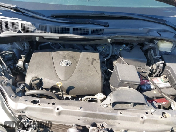 2017 Toyota Sienna XLE Auto Access Seat with VIN 5TDYZ3DC9HS849096, listed as a IAAI auction lot 41647066 with 92,197 mi miles. Bid and sale history available at carsss.com. Image 10.