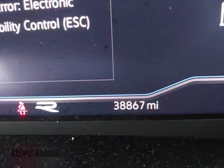 2022 Volkswagen Atlas SEL R-Line z VIN 1V2SE2CA2NC208363, wystawiony jako IAAI lot #41850237 z przebiegiem 38 867 mil mil oraz . Historia ofert i sprzedaży dostępna na DreamBid. Obrazek 15.