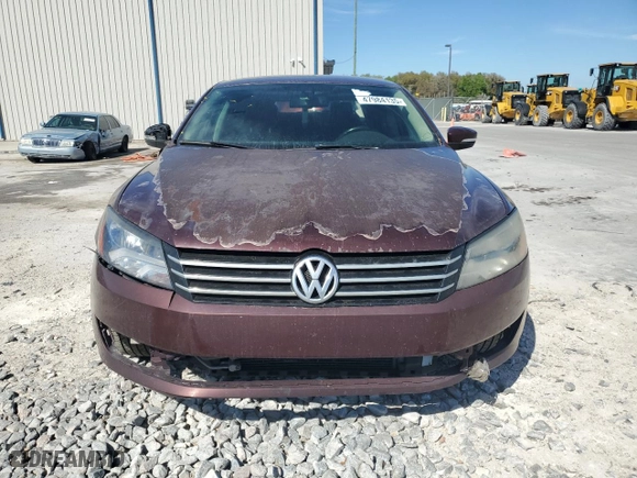 2014 Volkswagen Passat SE with VIN 1VWBP7A31EC005846, listed as a Copart auction lot 47984135 with 169,256 mi miles and Salvage Title. Bid and sale history available at carsss.com. Image 5.