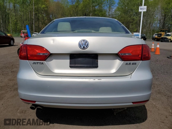 2011 Volkswagen Jetta SE z VIN 3VWDZ7AJ4BM316537, wystawiony jako Copart lot #55170355 z przebiegiem 185 265 mil mil oraz Czysty tytuł • Clean title. Historia ofert i sprzedaży dostępna na DreamBid. Obrazek 6.