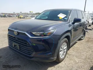 2024 Toyota Grand Highlander XLE with VIN 5TDAAAB59RS059896, listed as a IAAI auction lot 41691709 with 7,294 mi miles. Bid and sale history available at carsss.com. Image 2.