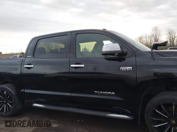 2017 Toyota Tundra 4WD Limited with VIN 5TFHW5F13HX653553, listed as a IAAI auction lot 41898133 with 140,981 mi miles. Bid and sale history available at carsss.com. Image 14.