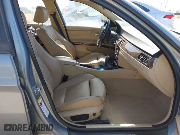 2006 BMW 3 Series 325i with VIN WBAVB13506PT17948, listed as a IAAI auction lot 42398161 with 111,885 mi miles and . Bid and sale history available at DreamBid. Image 5.