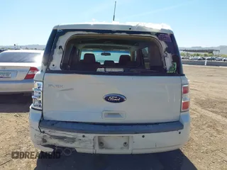 2011 Ford Flex SE with VIN 2FMGK5BC2BBD24318, listed as a IAAI auction lot 41909380 with 189,977 mi miles. Bid and sale history available at carsss.com. Image 6.