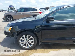 2012 Volkswagen Jetta SE with VIN 3VWDP7AJ6CM391733, listed as a IAAI auction lot 42732512 with 158,183 mi miles and . Bid and sale history available at DreamBid. Image 18.