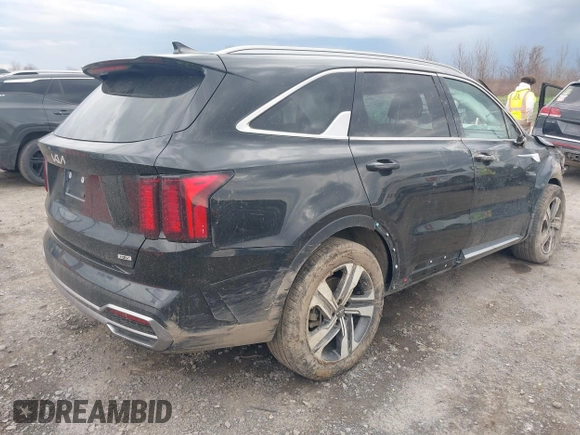 2023 Kia Sorento EX z VIN KNDRHDLG6P5202127, wystawiony jako IAAI lot #42064722 z przebiegiem 28 420 mil mil oraz . Historia ofert i sprzedaży dostępna na DreamBid. Obrazek 4.