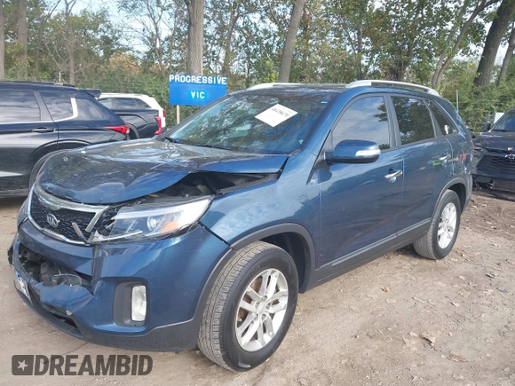 2014 Kia Sorento LX with VIN 5XYKT4A6XEG510139, listed as a IAAI auction lot 40438670 with 155,854 mi miles. Bid and sale history available at carsss.com. Image 17.