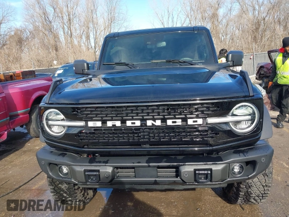 2023 Ford Bronco with VIN 1FMEE5DP9PLB82362, listed as a IAAI auction lot 41443809 with 13,567 mi miles and . Bid and sale history available at DreamBid. Image 12.