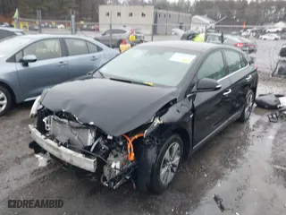 2019 Hyundai Ioniq Plug-In Hybrid Limited with VIN KMHC75LD5KU162959, listed as a IAAI auction lot 41081074 with NaN miles. Bid and sale history available at carsss.com. Image 17.