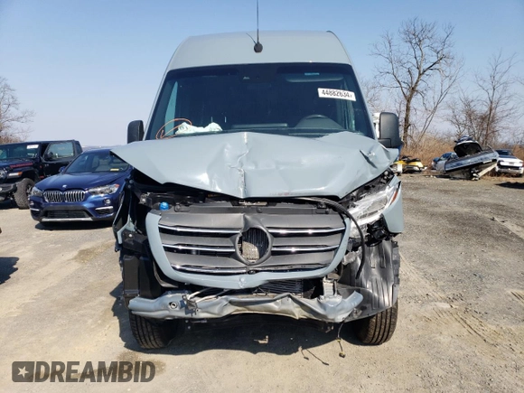 2021 Mercedes-Benz Sprinter with VIN W1Y4EBVY4MT082599, listed as a Copart auction lot 44882634 with 22,930 mi miles and . Bid and sale history available at DreamBid. Image 5.