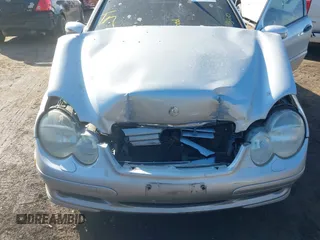 2003 Mercedes-Benz C 230 Kompressor с VIN WDBRN40J13A431498, выставлен на аукционе IAAI как лот 41441014 с пробегом Не указан миль и . История ставок и продаж доступна на DreamBid. Изображение 6.