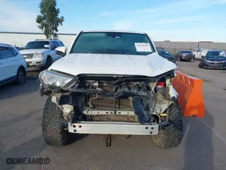 2019 Toyota 4Runner SR5 with VIN JTEBU5JR8K5644399, listed as a IAAI auction lot 41624766 with 131,285 mi miles. Bid and sale history available at carsss.com. Image 13.