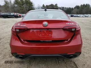 2017 Alfa Romeo Giulia Ti with VIN ZARFAEEN2H7543917, listed as a Copart auction lot 40633153 with 61,490 mi miles. Bid and sale history available at carsss.com. Image 6.