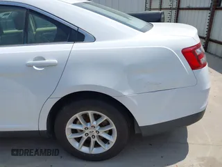 2015 Ford Taurus SE with VIN 1FAHP2D8XFG105029, listed as a IAAI auction lot 42068632 with 164,098 mi miles and . Bid and sale history available at carsss.com. Image 12.