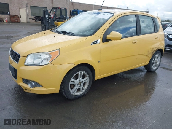 2009 Chevrolet Aveo 2LT z VIN KL1TG66E89B621557, wystawiony jako IAAI lot #41813220 z przebiegiem 125 455 mil mil oraz . Historia ofert i sprzedaży dostępna na DreamBid. Obrazek 17.