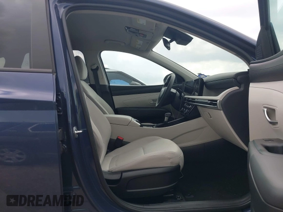 2025 Hyundai Tucson SEL with VIN 5NMJB3DE0SH460252, listed as a IAAI auction lot 42116807 with 15,959 mi miles. Bid and sale history available at carsss.com. Image 5.