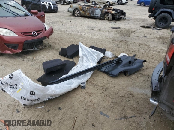 2019 Dodge Journey SE with VIN 3C4PDCBG6KT869075, listed as a Copart auction lot 47589345 with 64,482 mi miles and Salvage Title. Bid and sale history available at DreamBid. Image 13.