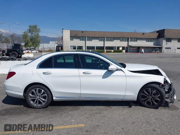 2015 Mercedes-Benz C 300 Luxury with VIN 55SWF4KBXFU020795, listed as a IAAI auction lot 41842174 with 113,630 mi miles and . Bid and sale history available at carsss.com. Image 13.