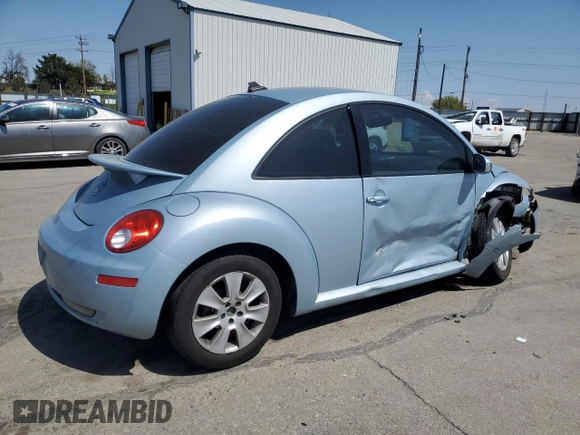 2010 Volkswagen Beetle с VIN 3VWPG3AG4AM023235, выставлен на аукционе Copart как лот 54620575 с пробегом 104 590 миль миль и Списание • Salvage title. История ставок и продаж доступна на DreamBid. Изображение 3.