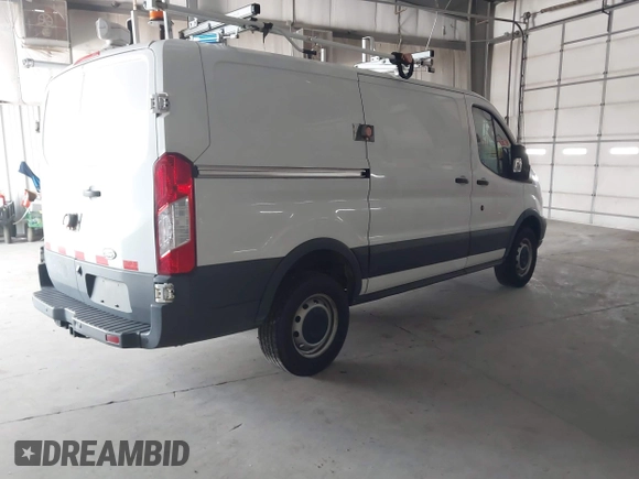2016 Ford Transit Cargo z VIN 1FTYR1YM7GKB55438, wystawiony jako IAAI lot #42497571 z przebiegiem 66 612 mil mil oraz . Historia ofert i sprzedaży dostępna na DreamBid. Obrazek 4.