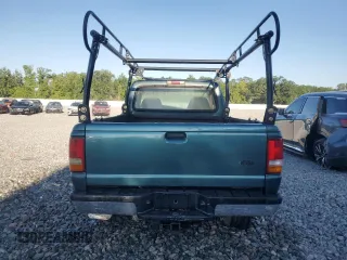 1996 Ford Ranger XL z VIN 1FTCR10U8TUB52746, wystawiony jako Copart lot #52148355 z przebiegiem 139 890 mil mil oraz Szkoda całkowita • Salvage title. Historia ofert i sprzedaży dostępna na DreamBid. Obrazek 6.