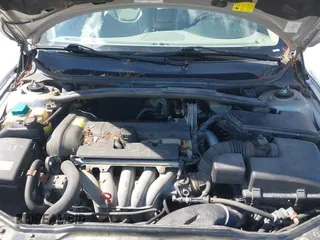 2004 Volvo S60 с VIN YV1RS61T242361425, выставлен на аукционе IAAI как лот 41987136 с пробегом 221 533 миль миль и . История ставок и продаж доступна на DreamBid. Изображение 10.