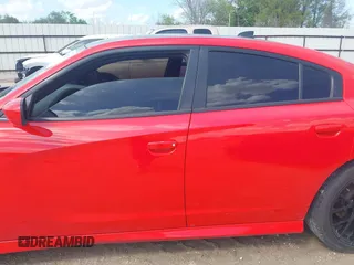 2020 Dodge Charger R/T z VIN 2C3CDXCT2LH106714, wystawiony jako IAAI lot #41860126 z przebiegiem 128 195 mil mil oraz . Historia ofert i sprzedaży dostępna na DreamBid. Obrazek 14.
