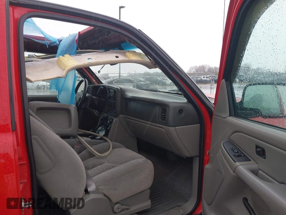 2006 Chevrolet Avalanche Z71 with VIN 3GNEK12Z56G105811, listed as a IAAI auction lot 41945405 with 206,530 mi miles. Bid and sale history available at carsss.com. Image 5.