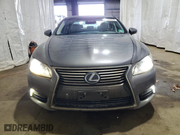2016 Lexus LS 460 z VIN JTHCL5EF5G5026491, wystawiony jako Copart lot #41912515 z przebiegiem 192 308 mil mil oraz Czysty tytuł • Clean title. Historia ofert i sprzedaży dostępna na DreamBid. Obrazek 5.