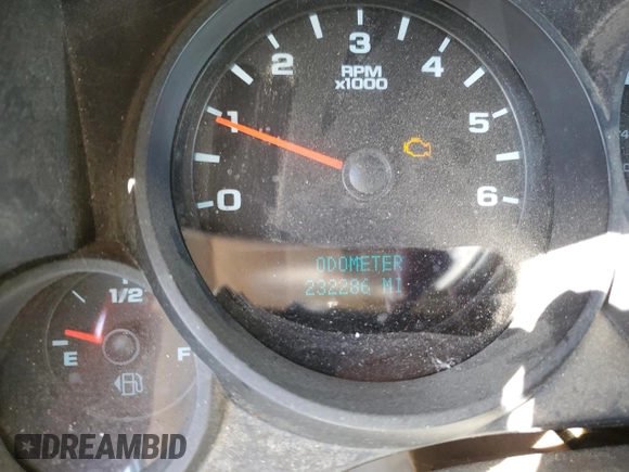 2008 GMC Sierra 1500 SLE1 z VIN 1GTEK19C58Z322675, wystawiony jako Copart lot #50460095 z przebiegiem 232 286 mil mil oraz Czysty tytuł • Clean title. Historia ofert i sprzedaży dostępna na DreamBid. Obrazek 9.