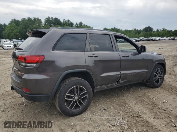 2018 Jeep Grand Cherokee Trailhawk with VIN 1C4RJFLG1JC264781, listed as a Copart auction lot 61524135 with 82,786 mi miles and Salvage title. Bid and sale history available at DreamBid. Image 3.