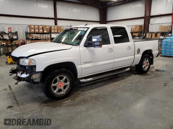 2005 GMC Sierra Denali z VIN 2GTEK63N651146747, wystawiony jako Copart lot #84715894 z przebiegiem 262 492 mil mil oraz Szkody całkowita. Historia ofert i sprzedaży dostępna na DreamBid. Obrazek 1.