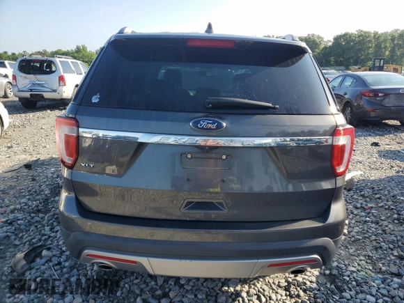 2017 Ford Explorer XLT z VIN 1FM5K7D82HGC29108, wystawiony jako Copart lot #59515215 z przebiegiem 108 720 mil mil oraz Szkoda całkowita • Salvage title. Historia ofert i sprzedaży dostępna na DreamBid. Obrazek 6.