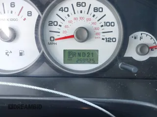2006 Ford Escape XLT с VIN 1FMYU031X6KD04473, выставлен на аукционе IAAI как лот 41763133 с пробегом 259 925 миль миль и . История ставок и продаж доступна на DreamBid. Изображение 7.