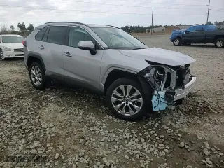 2022 Toyota RAV4 XLE Premium with VIN 2T3C1RFV1NC191630, listed as a Copart auction lot 44198815 with 10,699 mi miles and Salvage Title. Bid and sale history available at carsss.com. Image 12.