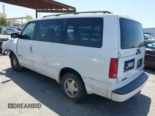2000 Chevrolet Astro z VIN 1GNDM19W5YB202648, wystawiony jako IAAI lot #42272323 z przebiegiem Nie podano mil oraz . Historia ofert i sprzedaży dostępna na DreamBid. Obrazek 3.