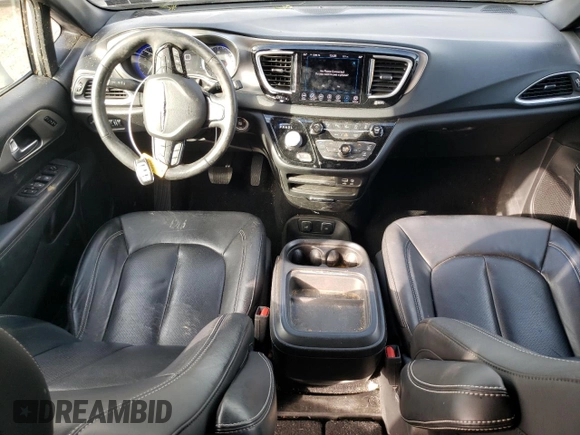 2020 Chrysler Pacifica Launch Edition z VIN 2C4RC3BG7LR288488, wystawiony jako Copart lot #86993824 z przebiegiem 32 589 mil mil oraz Szkoda całkowita • Salvage title. Historia ofert i sprzedaży dostępna na DreamBid. Obrazek 8.