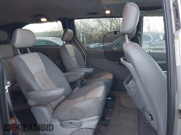 2004 Chrysler Town & Country Touring with VIN 2C4GP54L04R518553, listed as a IAAI auction lot 41031132 with 195,652 mi miles and . Bid and sale history available at DreamBid. Image 8.