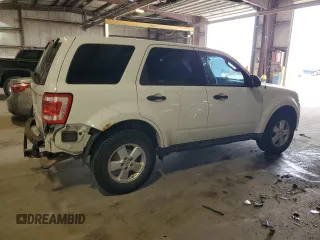 2011 Ford Escape XLS с VIN 1FMCU0C78BKC53371, выставлен на аукционе Copart как лот 54767005 с пробегом 227 192 миль миль и Списание • Salvage title. История ставок и продаж доступна на DreamBid. Изображение 3.