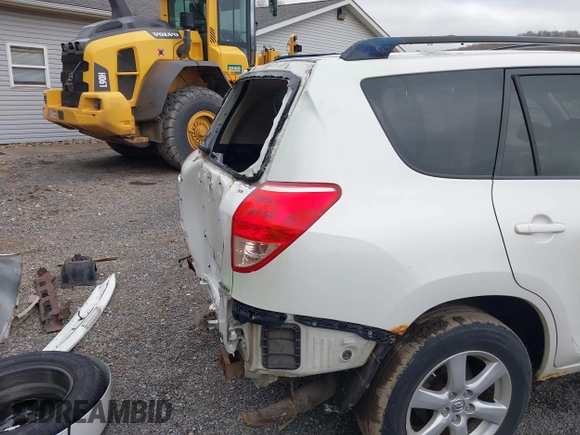 2007 Toyota RAV4 Limited with VIN JTMBD31V175095707, listed as a IAAI auction lot 41925076 with 129,179 mi miles. Bid and sale history available at carsss.com. Image 13.