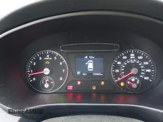 2020 Kia Sorento LX with VIN 5XYPG4A52LG627955, listed as a IAAI auction lot 41500038 with 150,464 mi miles and . Bid and sale history available at DreamBid. Image 7.
