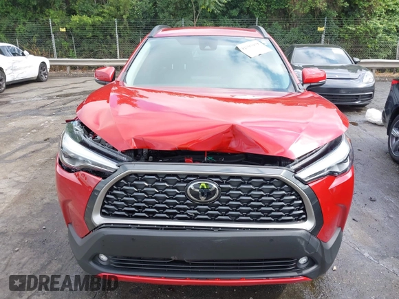 2022 Toyota Corolla Cross XLE z VIN 7MUEAABG0NV030757, wystawiony jako IAAI lot #42597979 z przebiegiem 20 172 mil mil oraz . Historia ofert i sprzedaży dostępna na DreamBid. Obrazek 12.