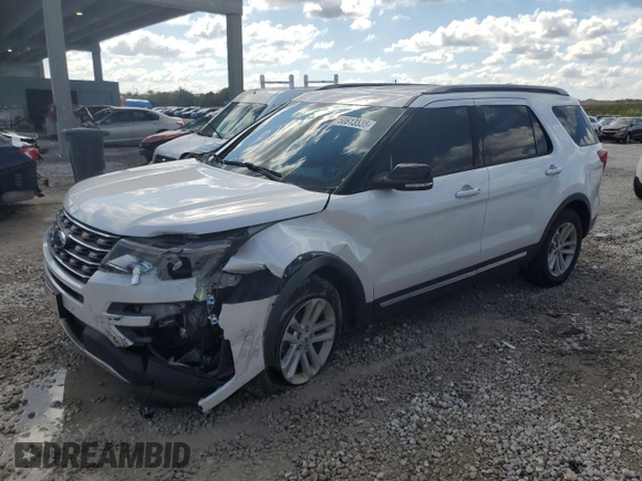 2017 Ford Explorer XLT with VIN 1FM5K7D82HGD49572, listed as a Copart auction lot 50813535 with 60,962 mi miles and Salvage Title. Bid and sale history available at DreamBid. Image 1.